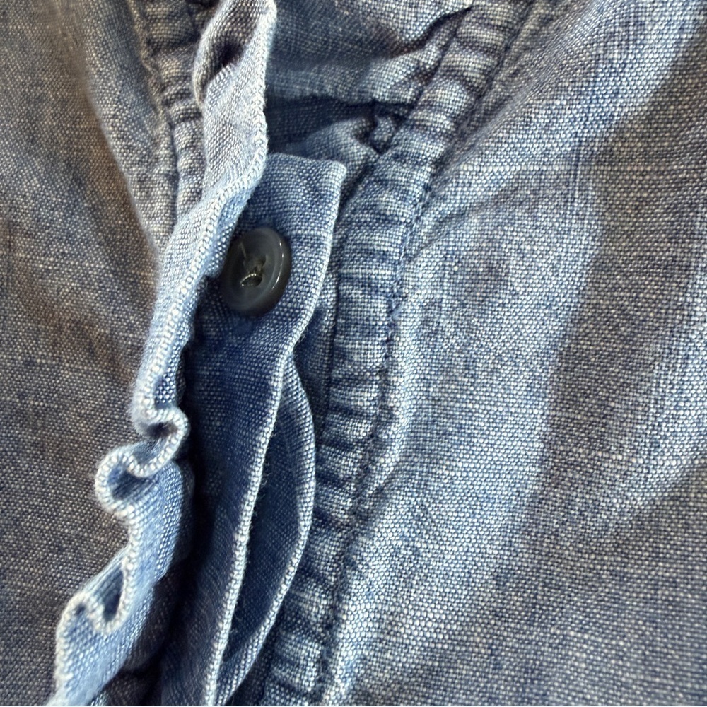 J. Crew Women’s Ruffled Denim Blue Top Sz M - Picture 5 of 6
